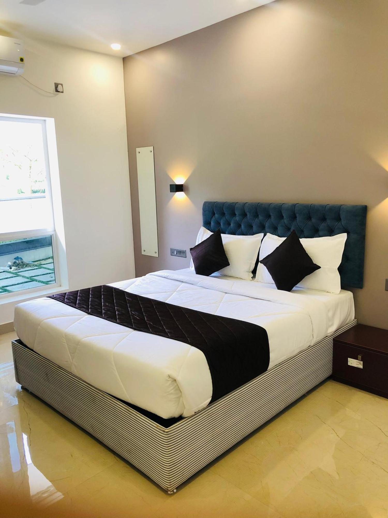 The Lotaz Hotel Kochi Extérieur photo