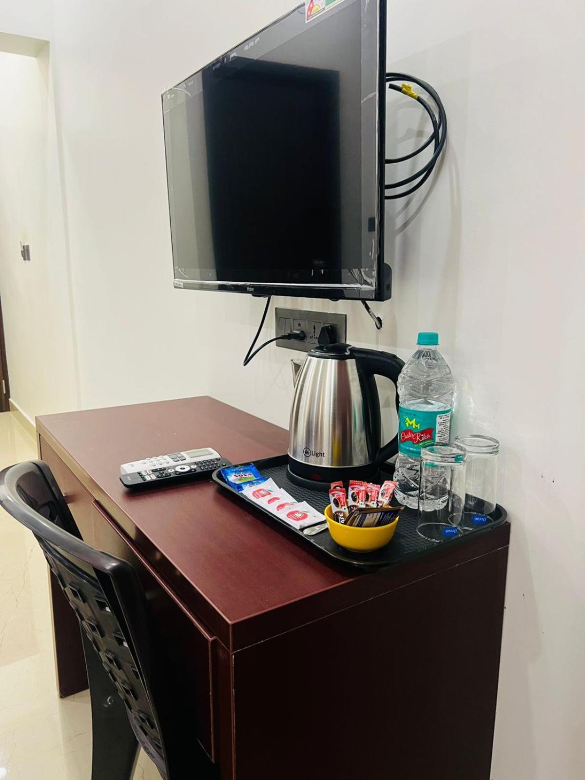 The Lotaz Hotel Kochi Extérieur photo