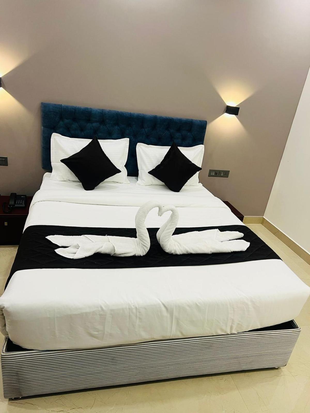 The Lotaz Hotel Kochi Extérieur photo