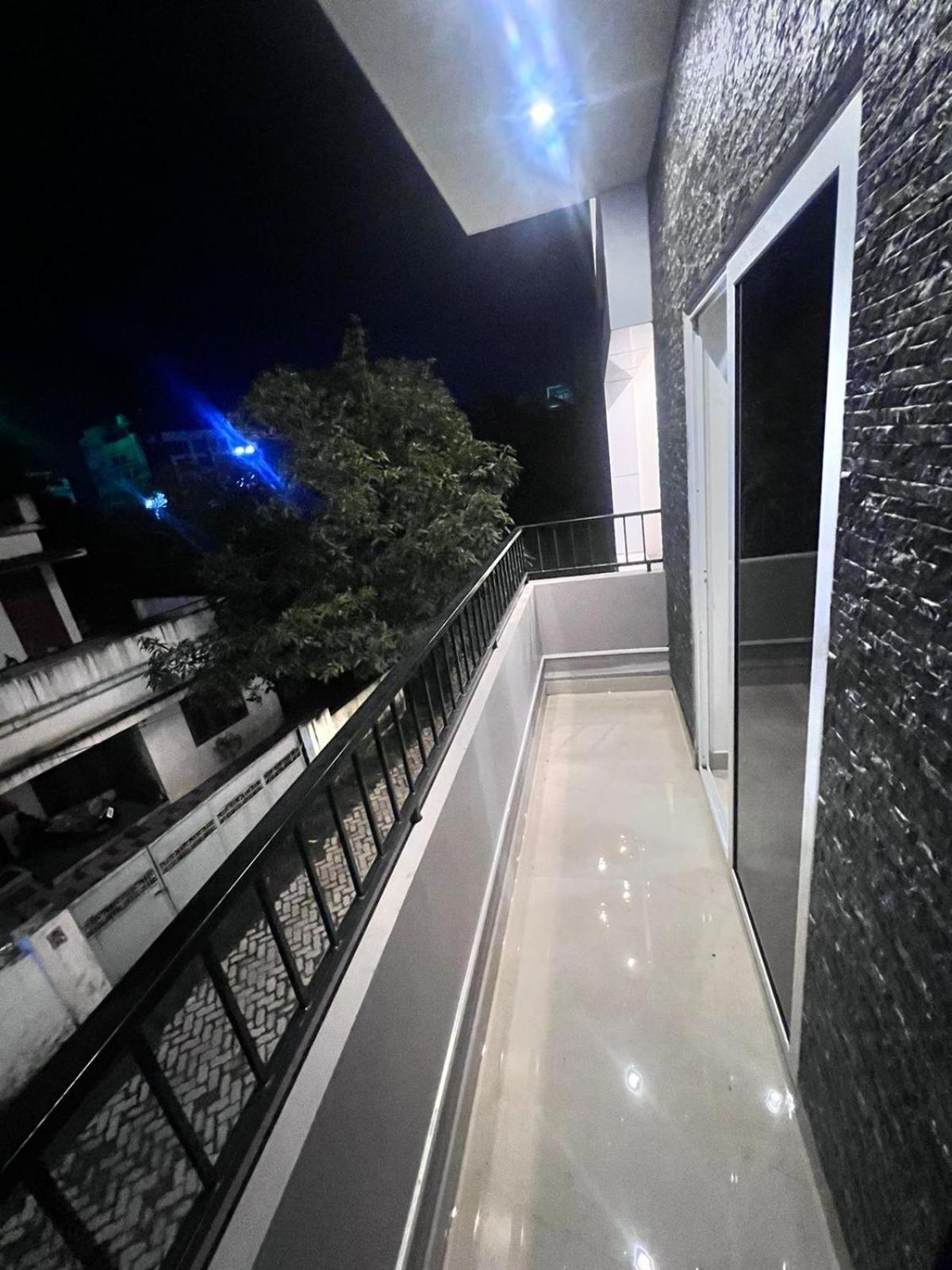 The Lotaz Hotel Kochi Extérieur photo