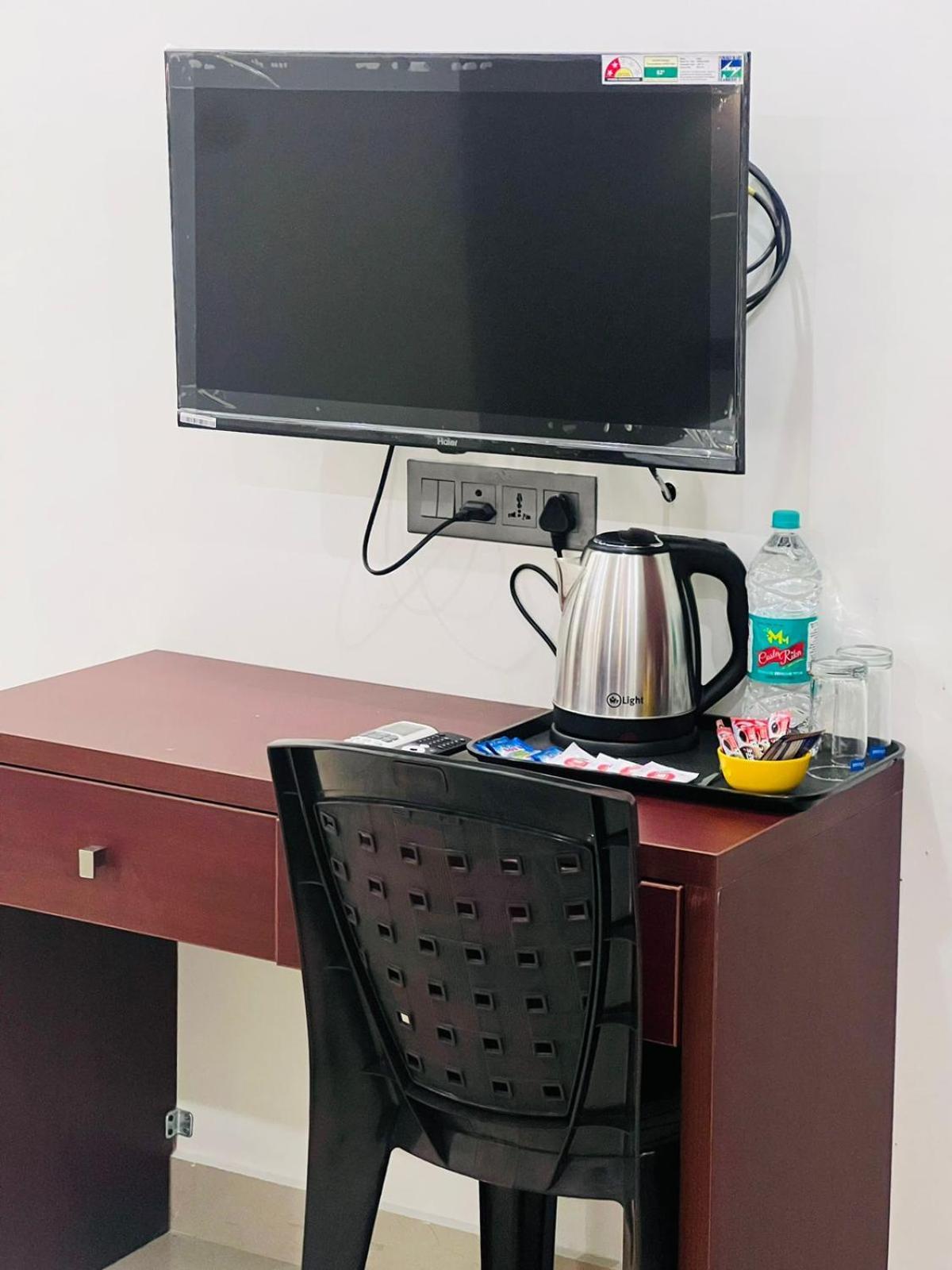 The Lotaz Hotel Kochi Extérieur photo