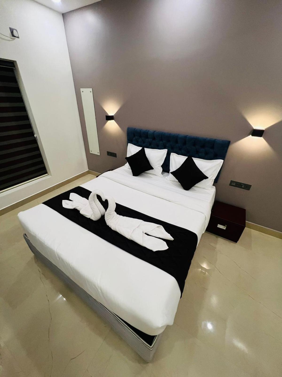 The Lotaz Hotel Kochi Extérieur photo