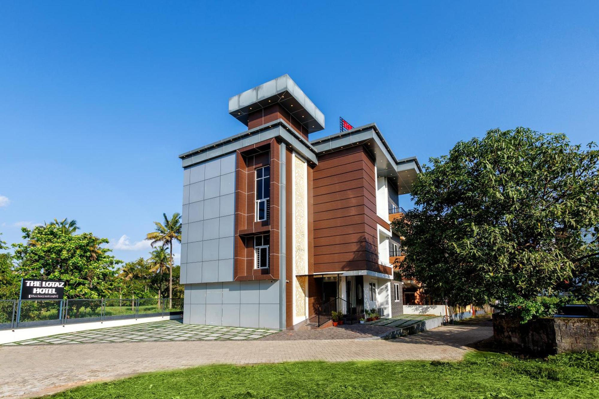 The Lotaz Hotel Kochi Extérieur photo